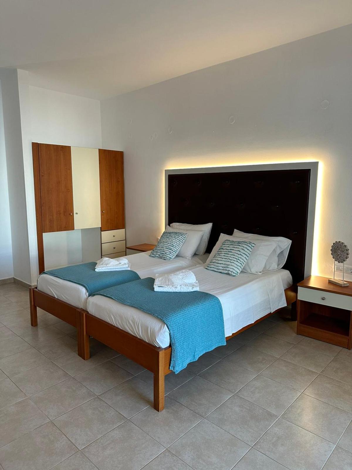 Apollonio Suites & Rooms Faliraki Rhodes Habitación foto
