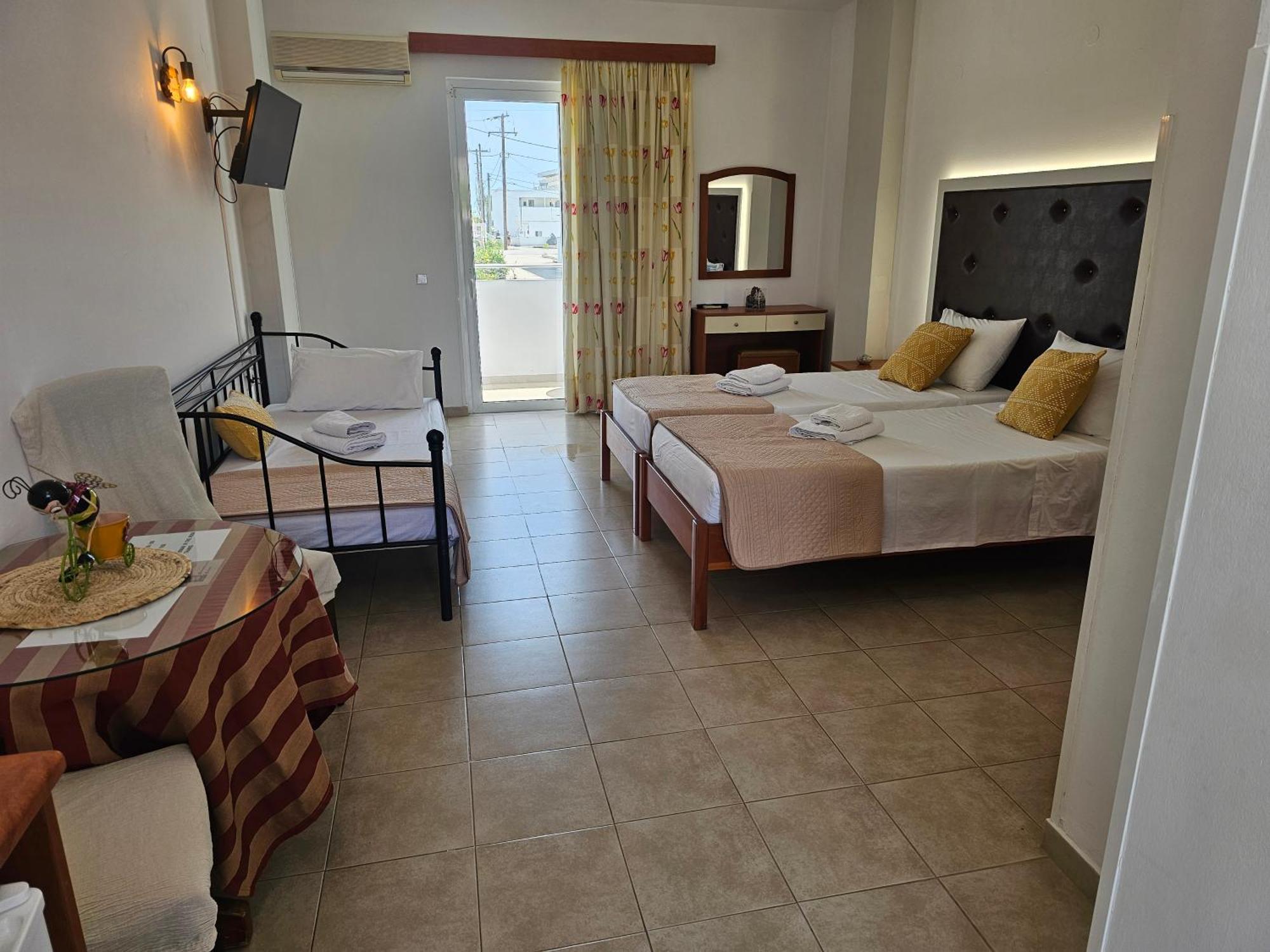 Apollonio Suites & Rooms Faliraki Rhodes Habitación foto